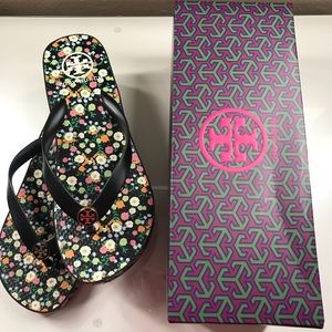NEW Tory Burch flip flops
